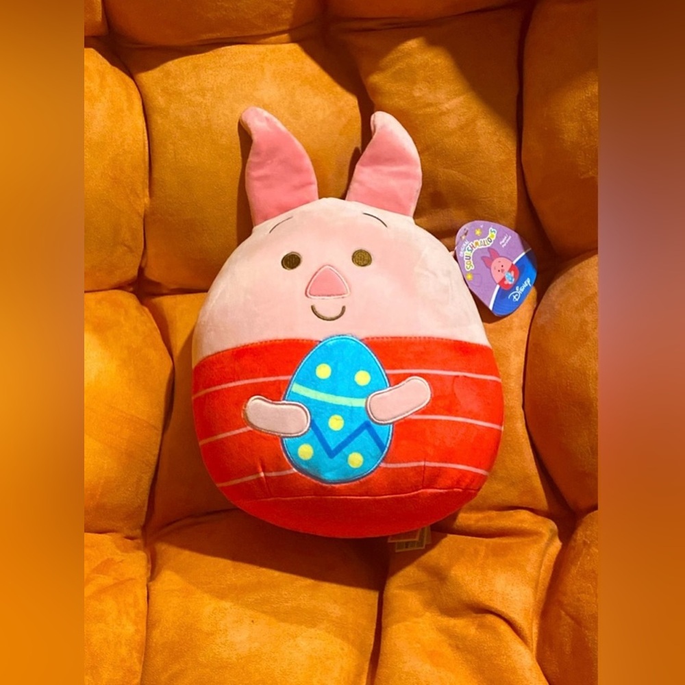 NWT Squishmallows 10” Disney Piglet Holding Spring Egg Plush pink and blue